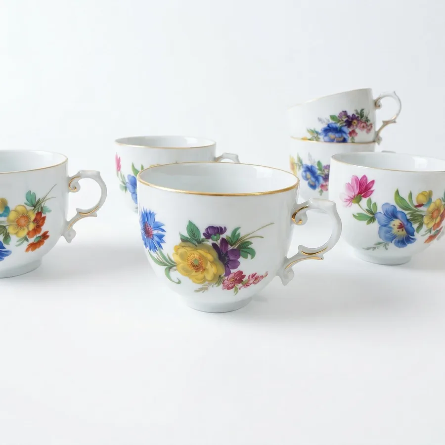 ספל מפורצלן חלק מסרוויס חן