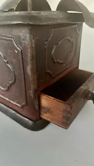 ​​מטחנת קפה וינטג' .