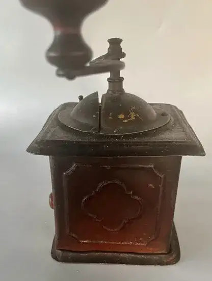 ​​מטחנת קפה וינטג' .
