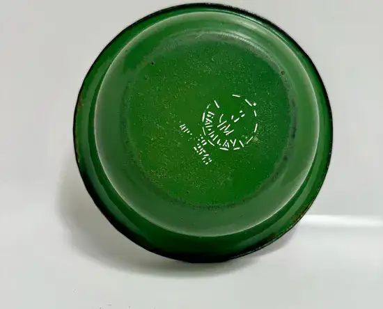 קערה קטנה מאמייל בצבע ירוק