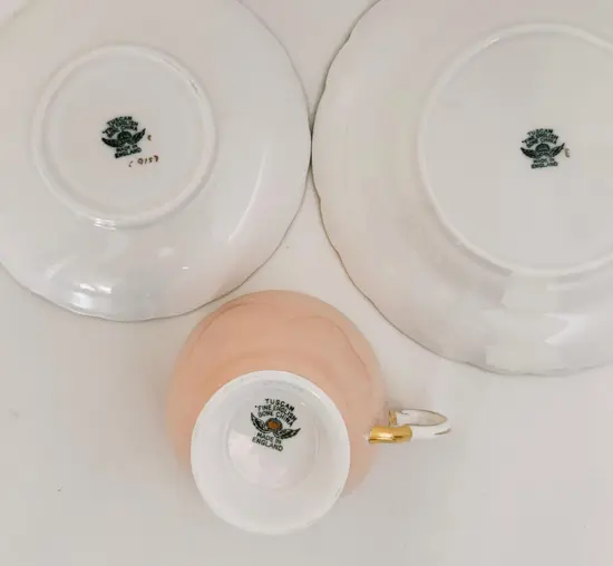 סט טריו מפורצלן בצבע ורוד עתיק וזהב