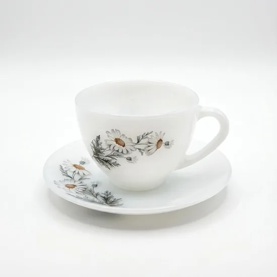 ספל וצלחת ציור פרח המרגנית  , מזכוכית "ארקופל "