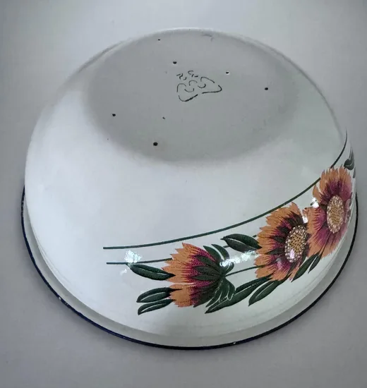 קערה מאמייל לבן ציור פרחים כתומים