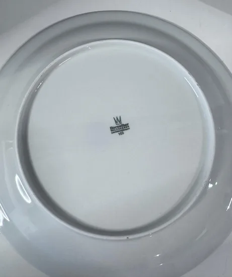 צלחת גדולה להגשה מפורצלן