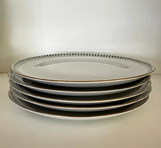 צלחת מרק עלים ירוקים ופס זהב מפורצלן