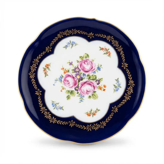 צלחת להגשה על רגל מפורצלן קוטר 22 ס"מ