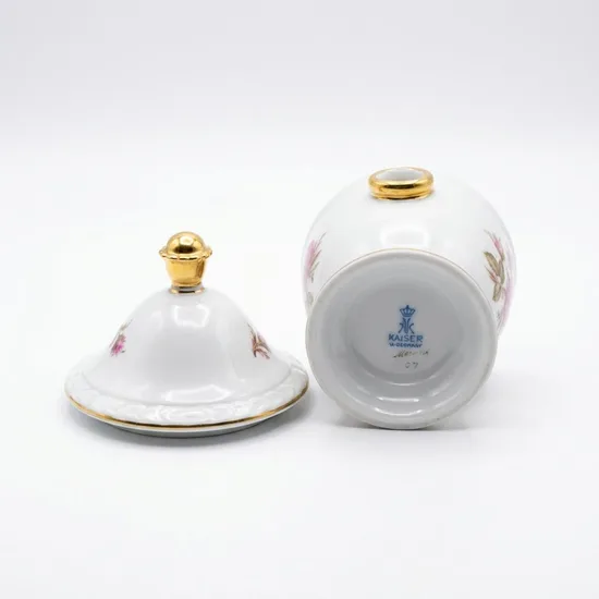 כלי אחסון דקורטיבי מפורצלן