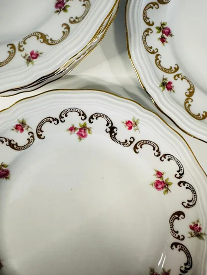 צלחת עוגה/מנה ראשונה מפורצלן קוטר 19 ס"מ