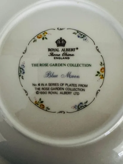 צלחת ROYAL ALBERT