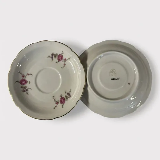 ספל וצלחת מפורצלן