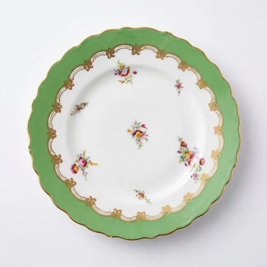 צלחת מפורצלן קוטר 22.5 ס"מ