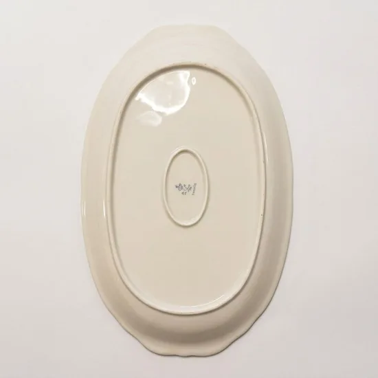 מגש אובלי להגשה מפורצלן