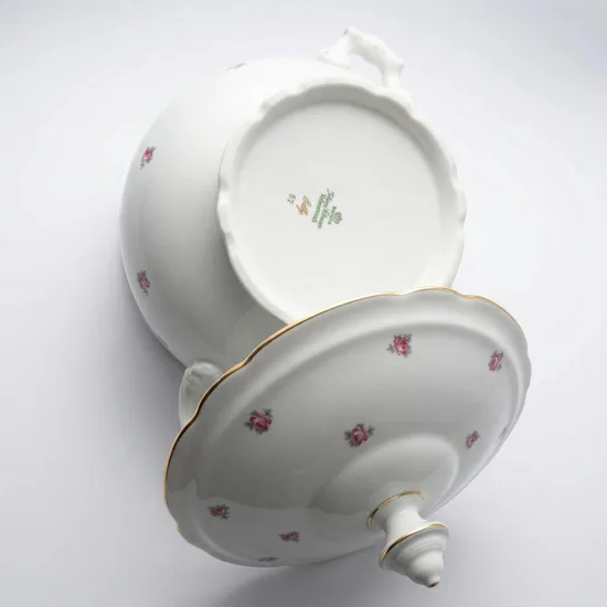 קערה עם מכסה חלק מסרוויס ריי