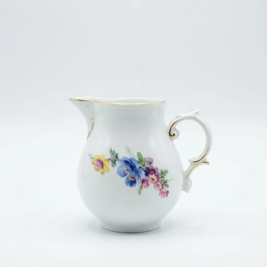 כד חלב קטן מפורצלן חלק מסרוויס חן