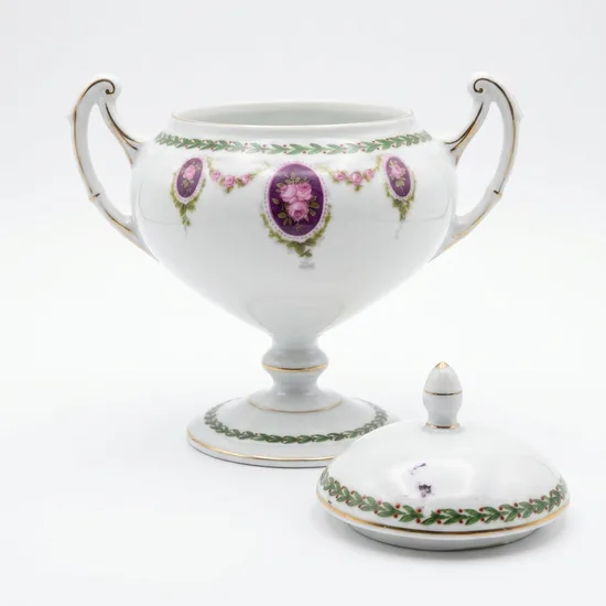 כלי לסוכר על רגל מפורצלן