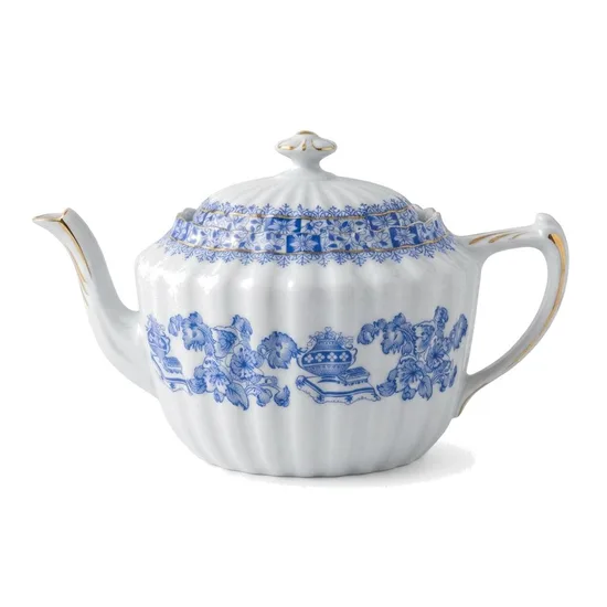 קומקום מפורצלן כחול לבן